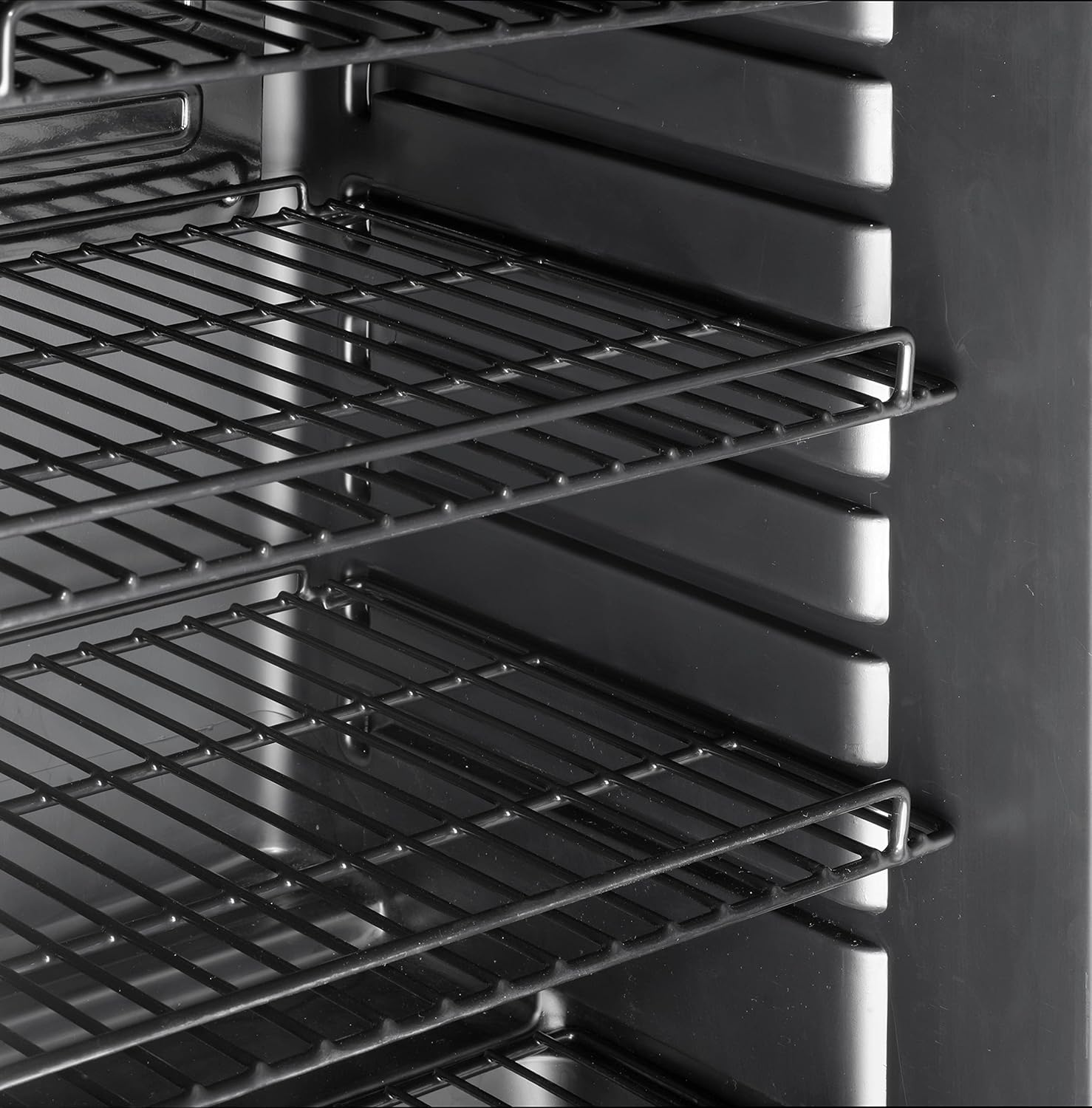 Réfrigérateur à boissons professionnel GSC4240B 237 L porte vitrée avec serrure 6 étagères réglables 110 W noir