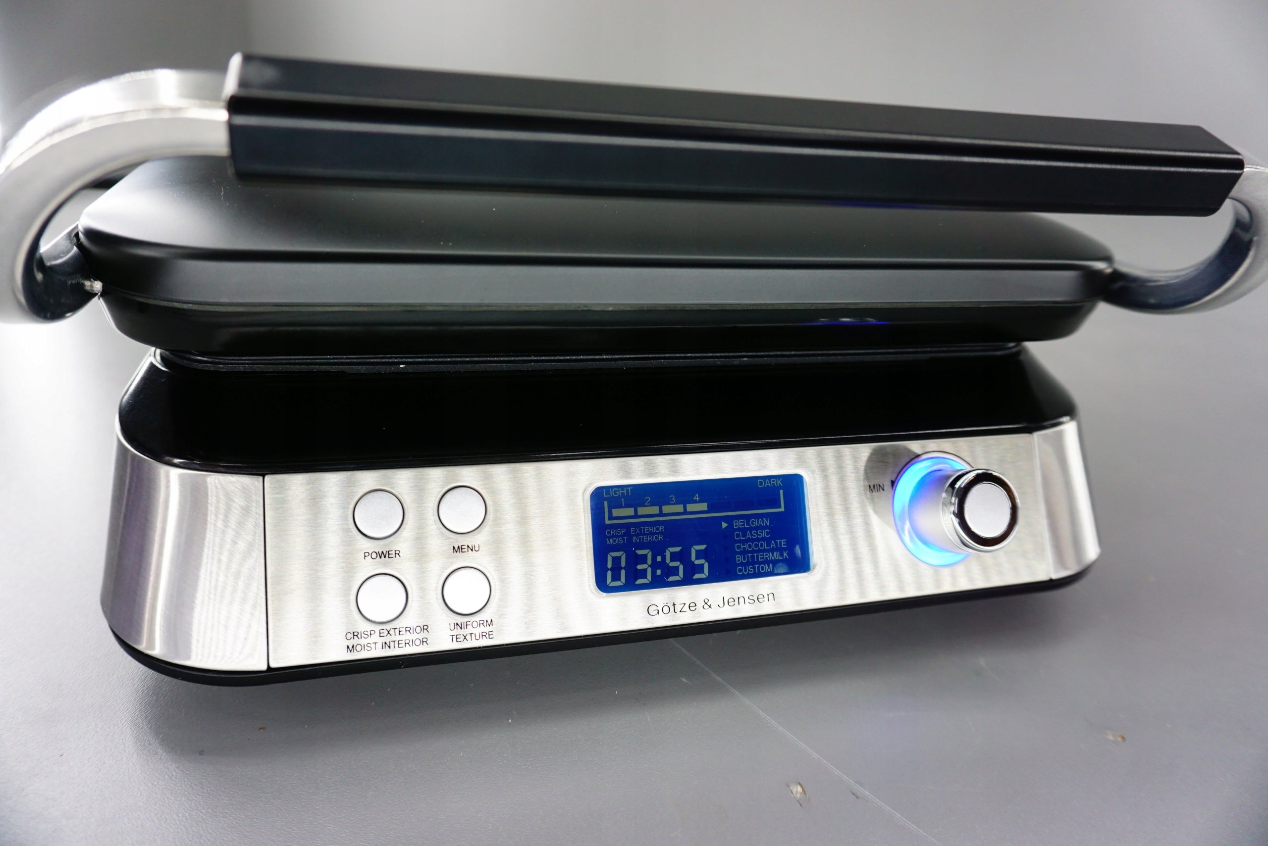 Gofrownica DW900 1600 W z wyświetlaczem LCD regulacją temperatury 5 poziomów i powłoką nieprzywierającą do 2 gofrów