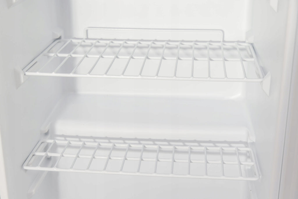 Lodówka podblatowa TTR-93 93 l 85 cm wolnostojąca z regulacją temperatury klasa E 39 dB biała