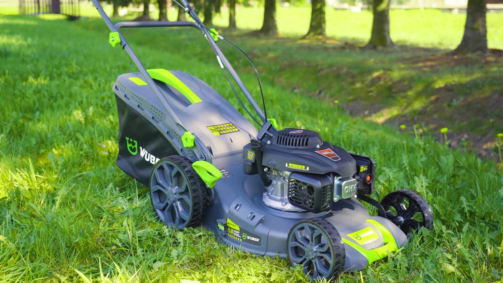 Kosiarka spalinowa do trawy z silnikiem i napędem mulczowaniem mocna 51 cm 70 l z olejem w zestawie