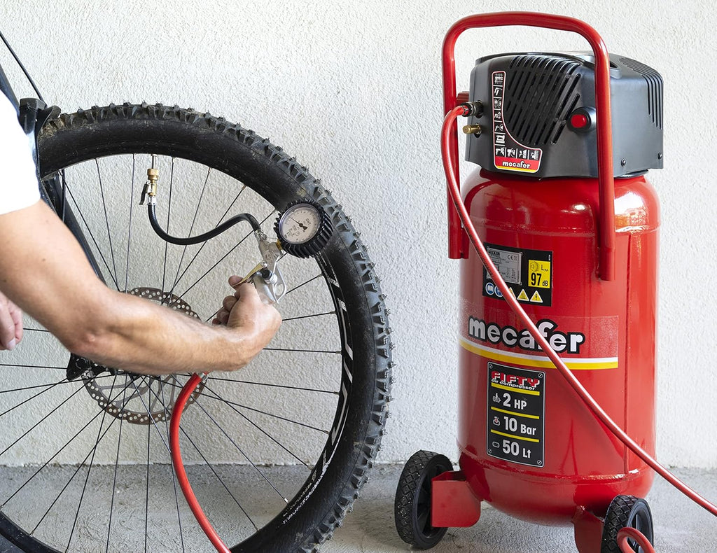 Compresseur Fifty 50 L 2 hp 1500 W 230 V sans huile pression 10 bars débit 140 L/min tuyau 5 m rouge