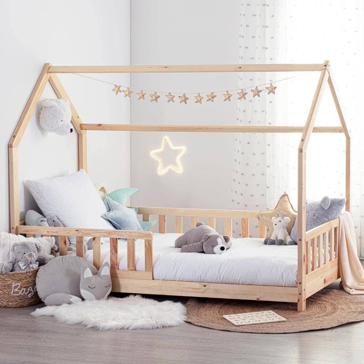 Lit cabane enfant Bosco 90 x 190 cm bois de pin sommier 16 lattes dimensions 195 x 98 x 145,5 cm charge 110 kg bois clair