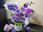 Fioletowa orchidea w doniczce z aksamitnego drutu, ręcznie robiona kompozycja kwiatowa do dekoracji domu i biura