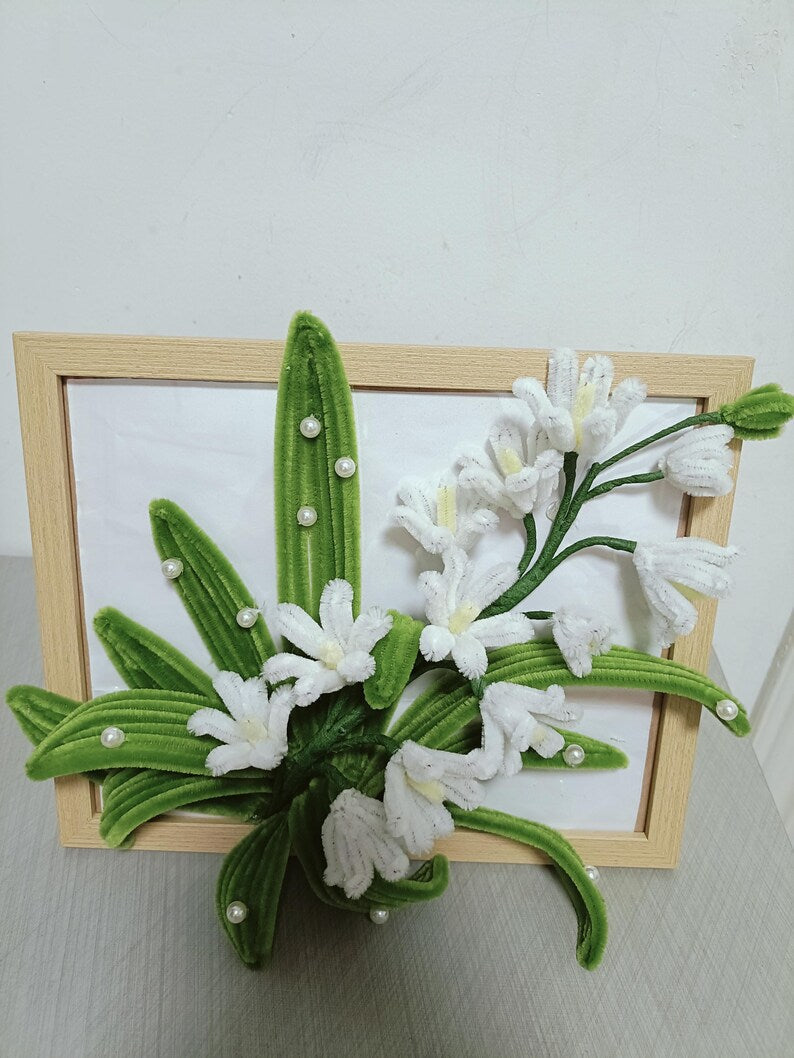 Obraz ścienny 3D konwalia z perłowymi akcentami, elegancka dekoracja domu, 8x8 cali