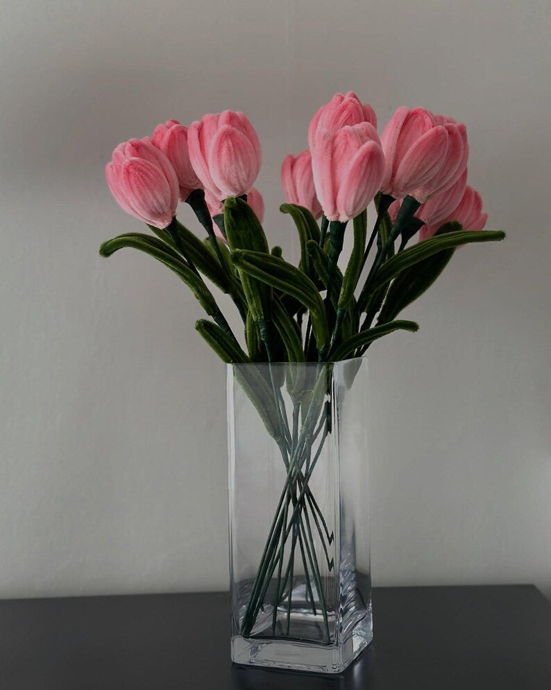 Gradient różowy bukiet tulipanów ręcznie robiony z drucika szenilowego 40 cm 13 łodyg kompozycja kwiatowa